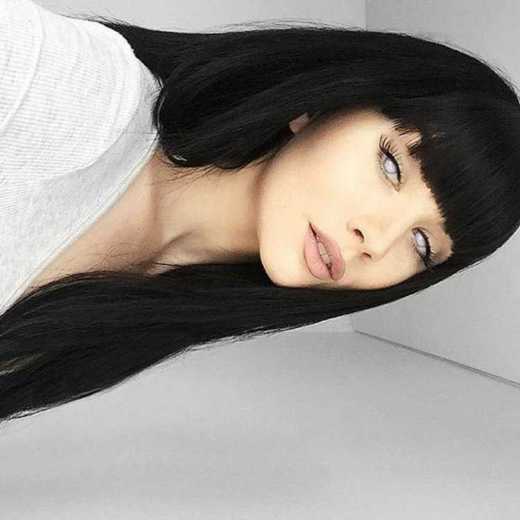 Красивые черные волосы