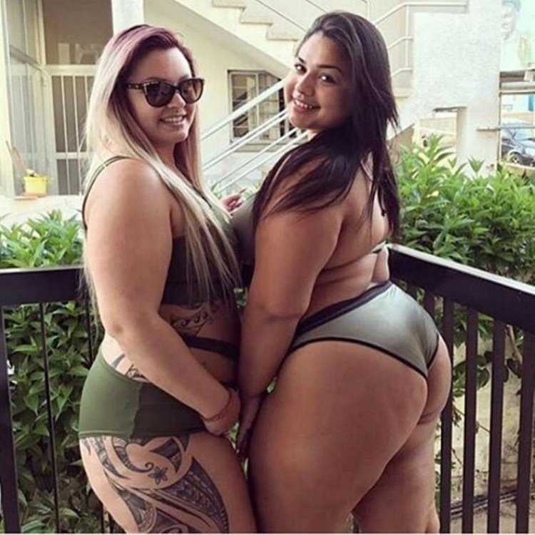 Эшли Алексис модель Plus-Size