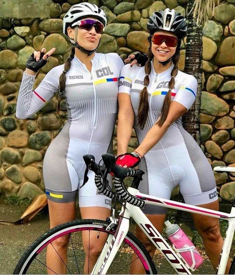 Очки велосипедные на девушке