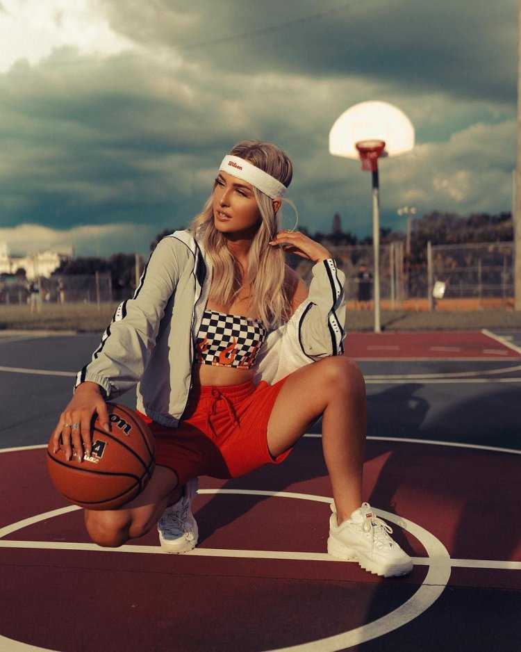 Фотосессия на спортивной площадке