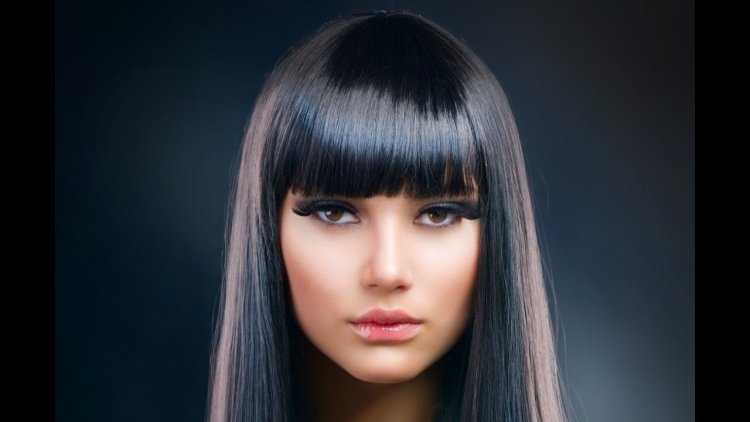 Прямая челка на длинные волосы брюнетки60