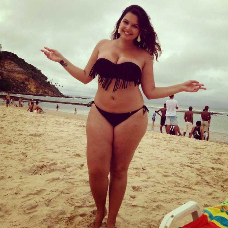 Деми Роуз с большой грудью