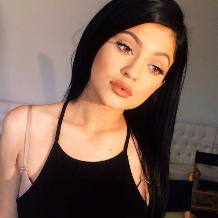 Казахские красавицы в цветущем возрасте