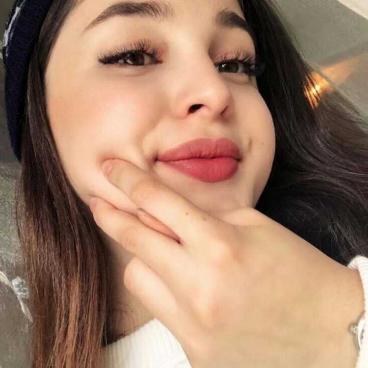 Завораживающий образ Лены Кай