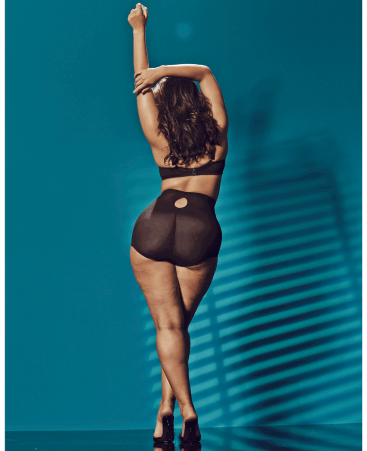 Venezia Cruz — модель Plus Size.