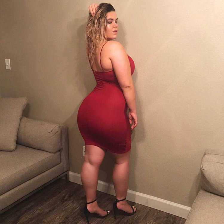 Модель Эшли Грэм попа