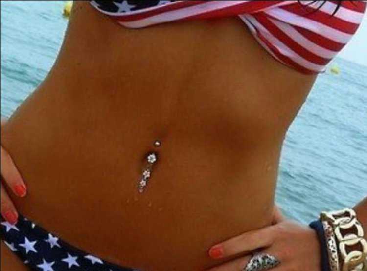 Девушка без пупка