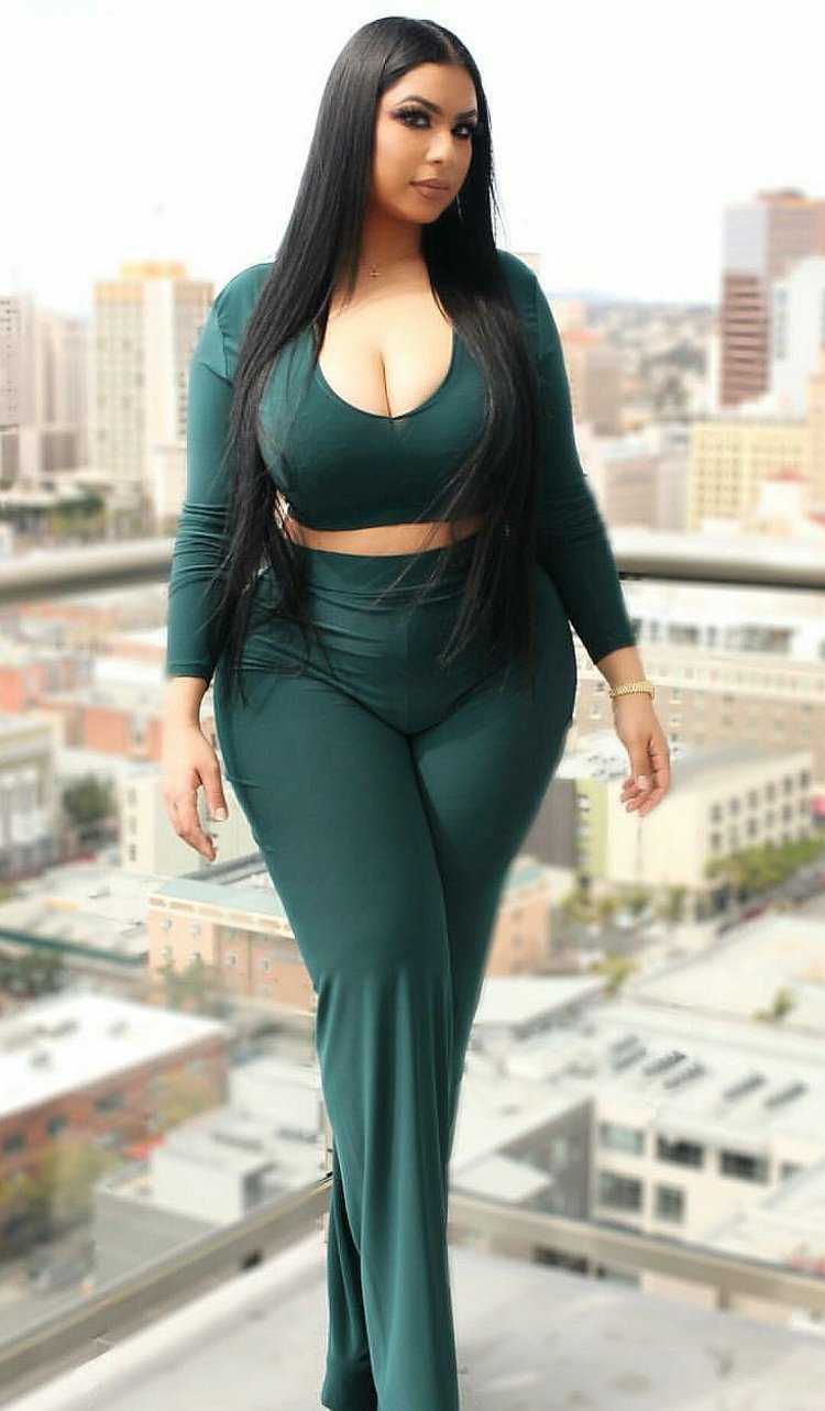 Юлия Лаврова Plus Size горячие