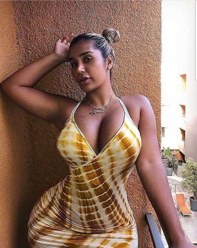 Африканец девушка 90.60.90