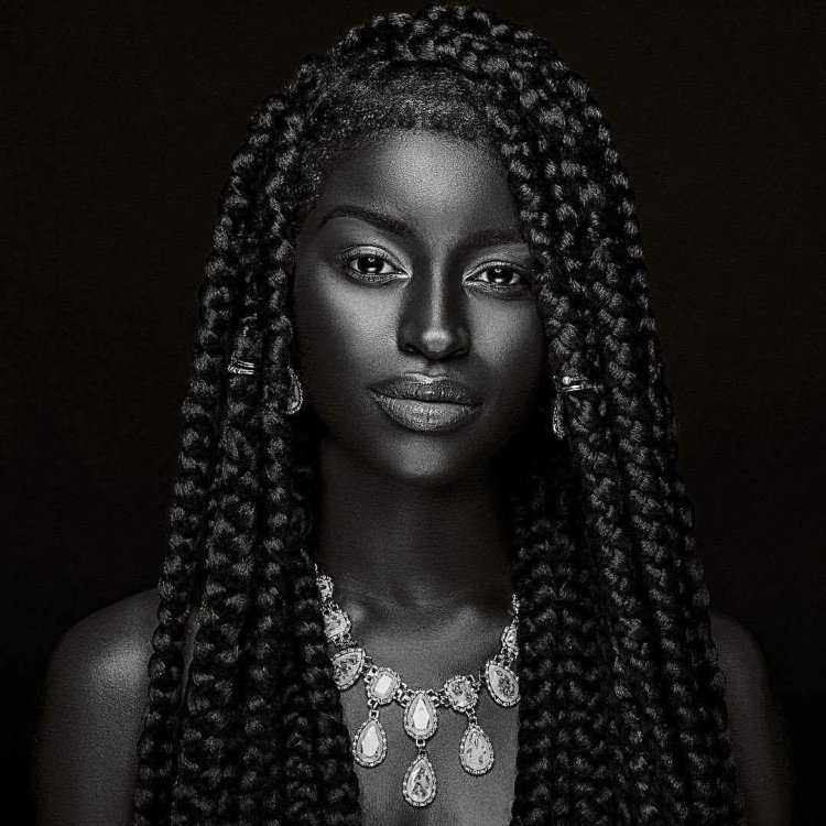 Африканская фигура женская