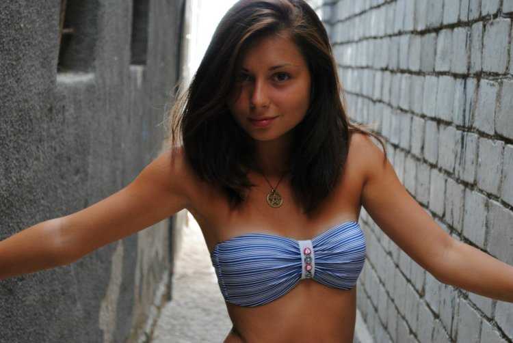 Сальма Хайек в купальнике