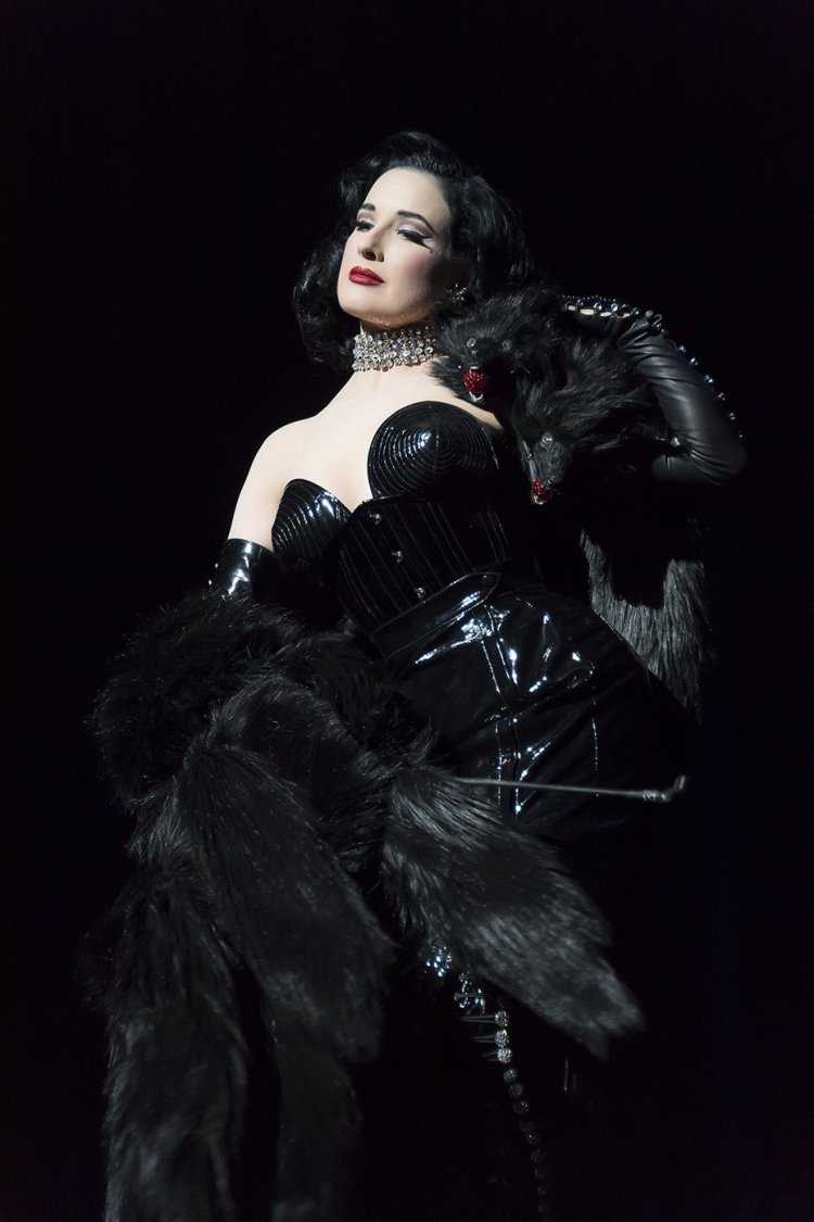 Дита фон Тиз Бурлеск