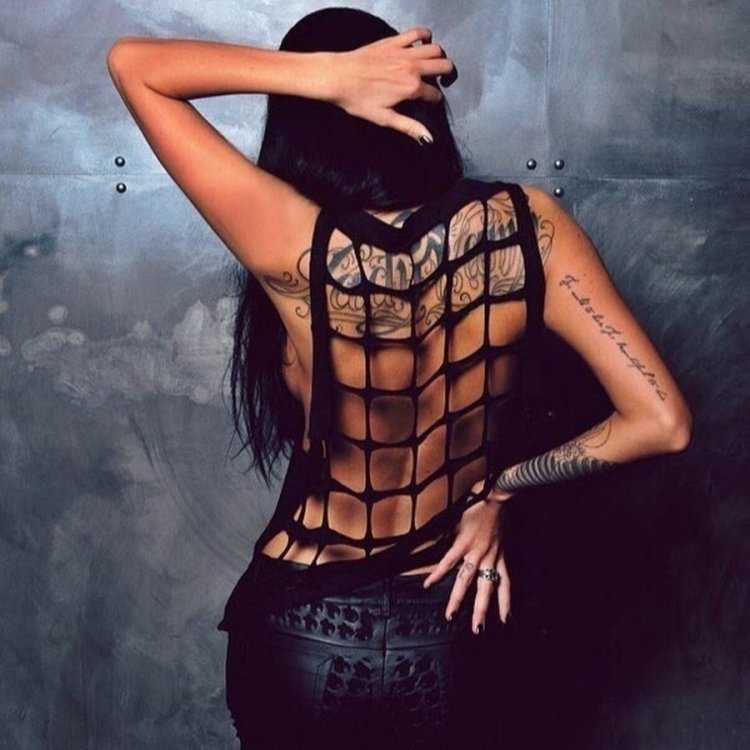 Брюнетки со спины дерзкие