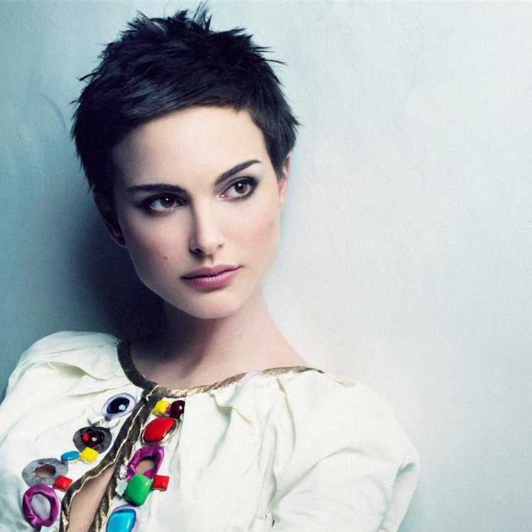 Натали Портман с короткой стрижкой