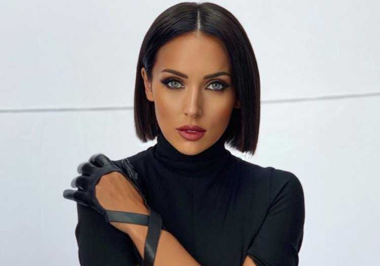 Певица Алсу (Абрамова)