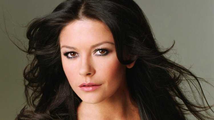 Кэтрин Зета Джонс молодая