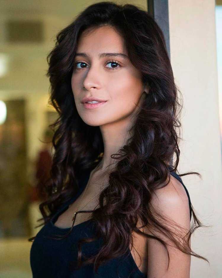 Равшана Куркова Барвиха