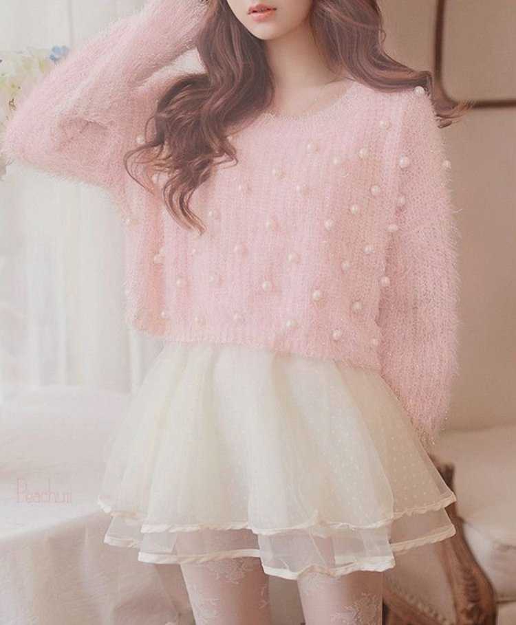 Розовая корейская одежда