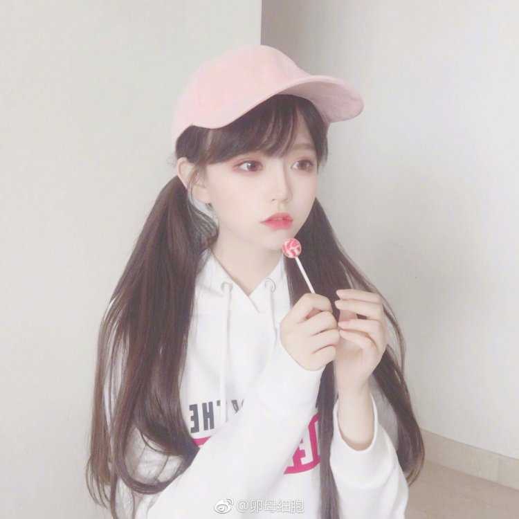 Эстетика кореянка в кепке