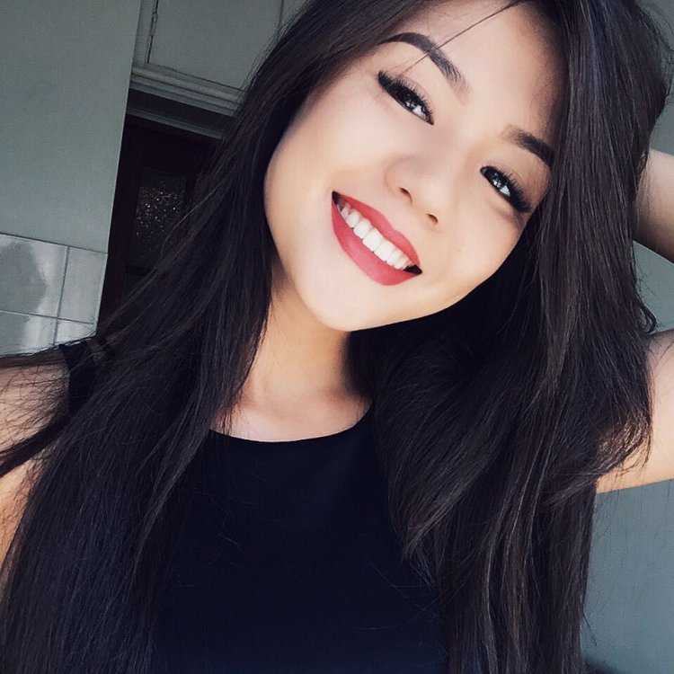 Айя Шалкар казашка