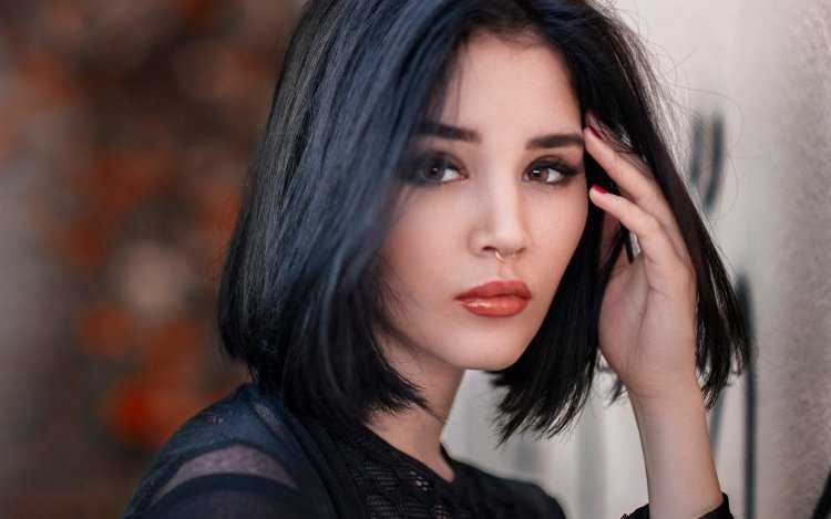 Malena Fendi (Lada Brik, Black Cherry)