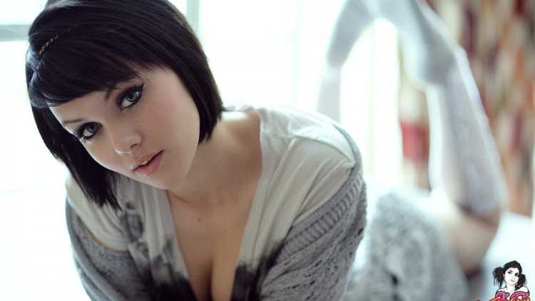 Русские брюнетки с короткой стрижкой35