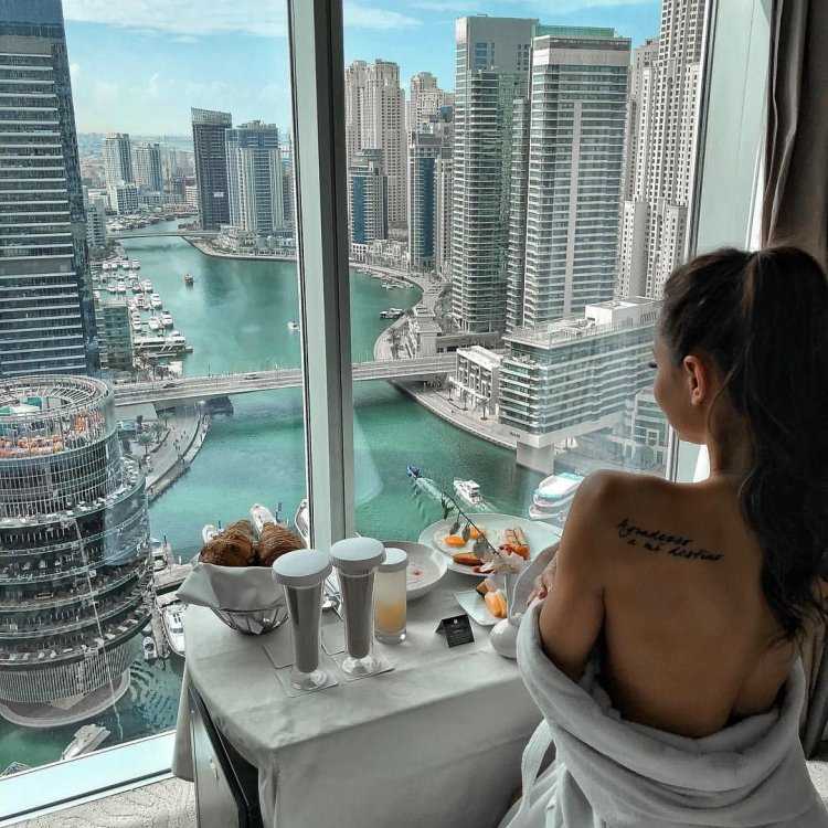 Рич Дубай миллионер