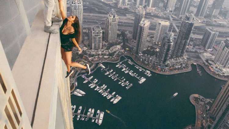 Русские девушки в дубае на балконе43