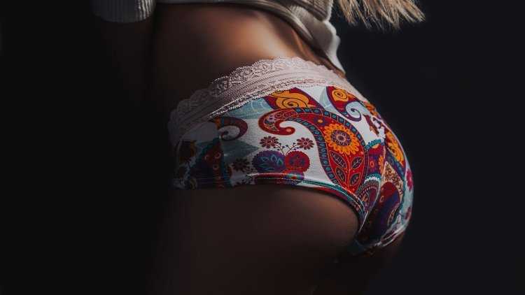 Красивые девушки в трусиках