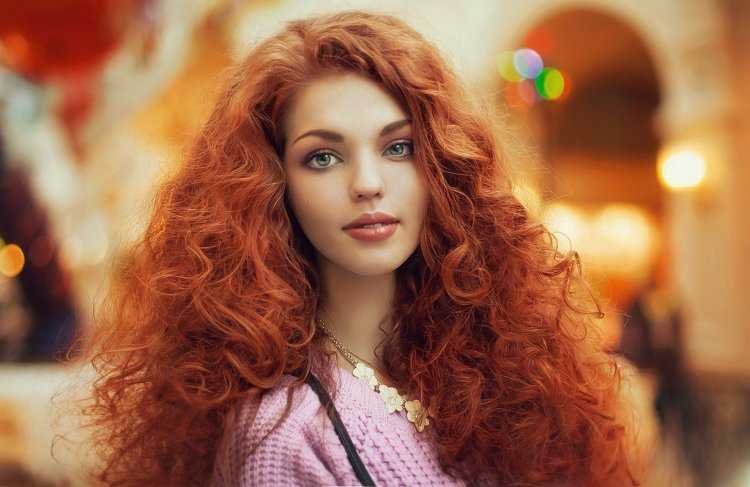 Полина Белявина рыжая кудряшка