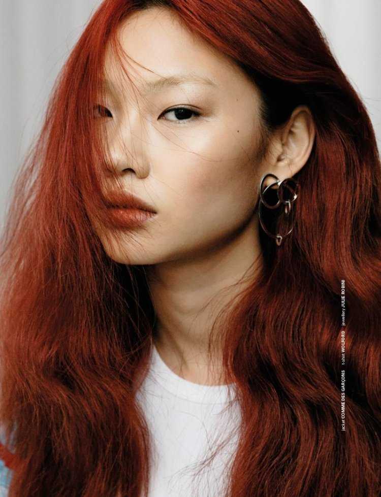 Hoyeon Jung s с рыжими волосами