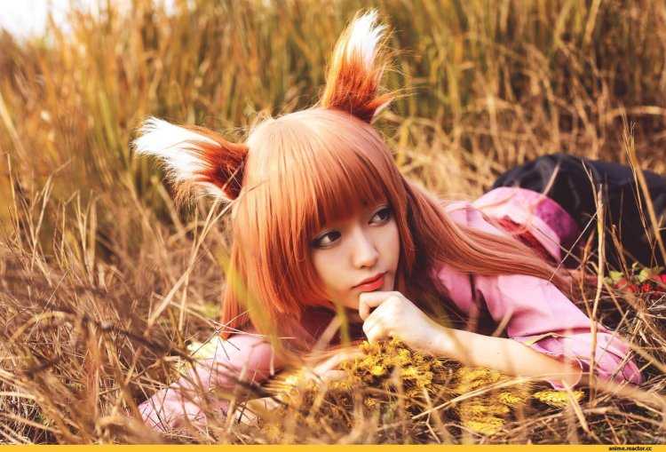 Девушка с ушками