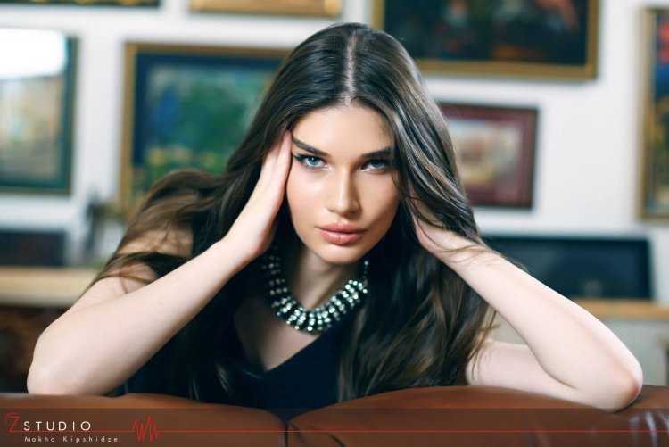 Анна Ахвледиани