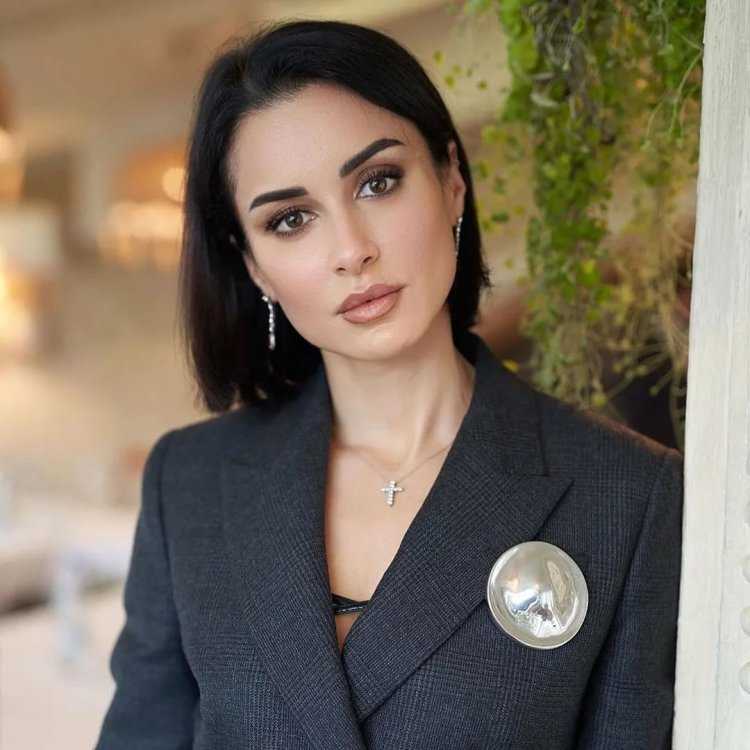 Канделаки ест