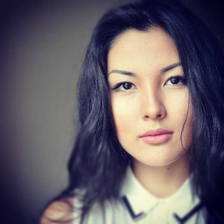 Монгольские девушки с большой грудью