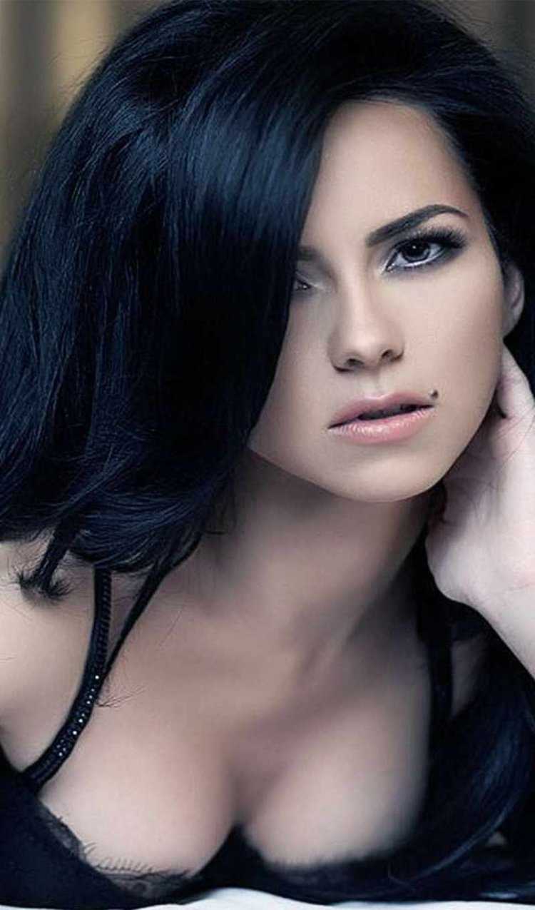 Самые сексуальные брюнетки голливуда67