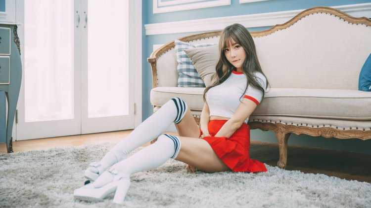 Азиатские девушки в чулках