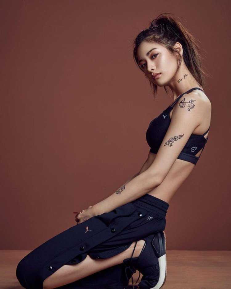 Корейская пара без лица