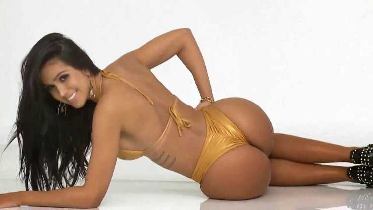 Мисс бум бум Дая Маседо