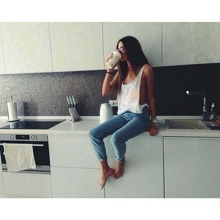 Селфи девушек на кухне