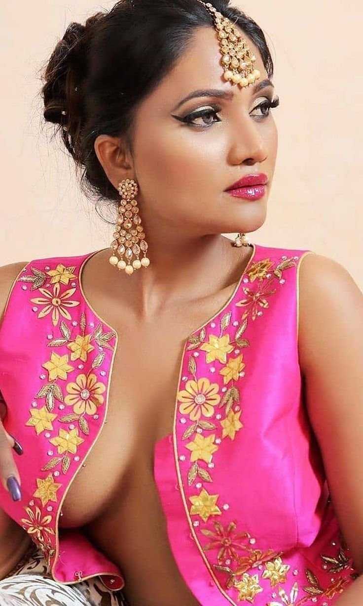 Грудь Индия