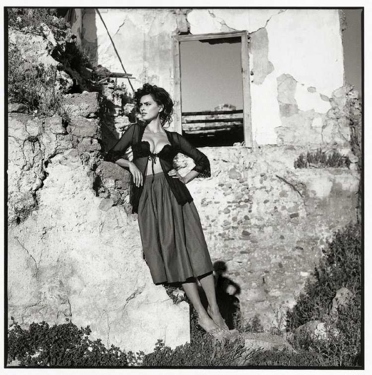 Мадалина Генеа фото