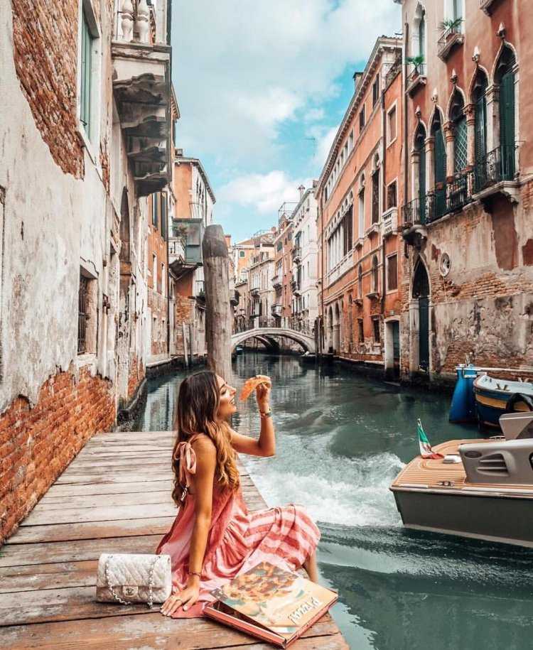 Девушки Италии