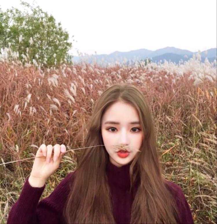 Даша корейка с длинными волосами