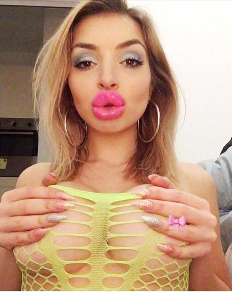 Соблазнительные силиконовые губки: игра текстур и форм