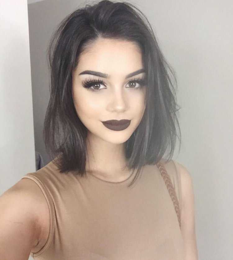 Изабелла Фиори каре