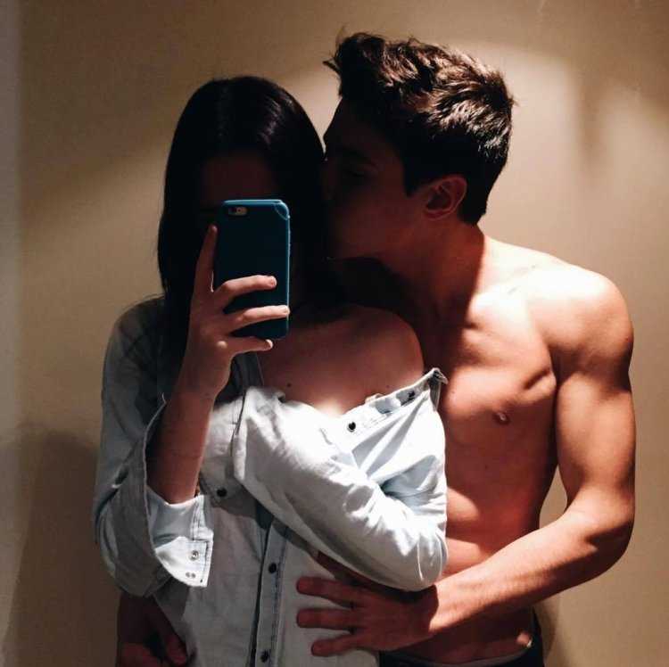 Девушка брюнетка с парнем