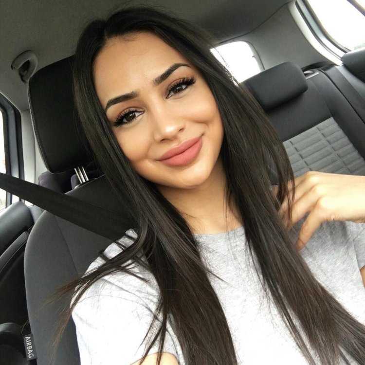 Диляра Озкан брови