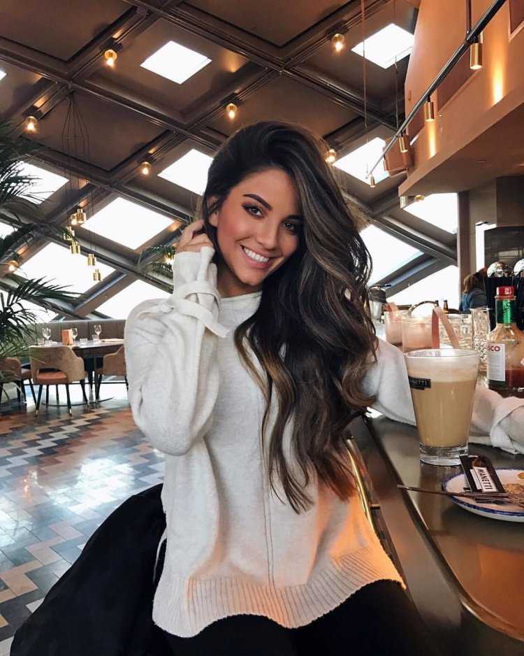 Стильные брюнетки