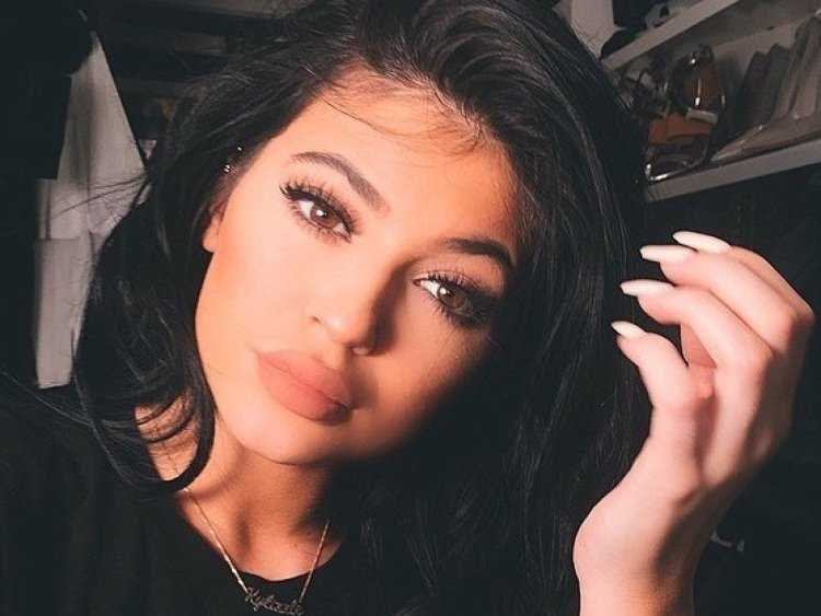 Кайли Дженнер 2015 селфи